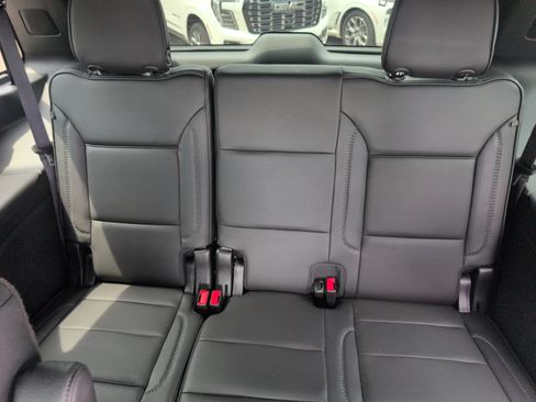 Used 2022 GMC Yukon Denali AWD/4WD image 32
