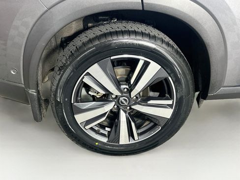 Used 2023 Nissan Rogue SL w/ SL Premium Package FWD image 11