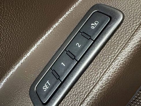 Used 2016 Chevrolet Tahoe LTZ image 34