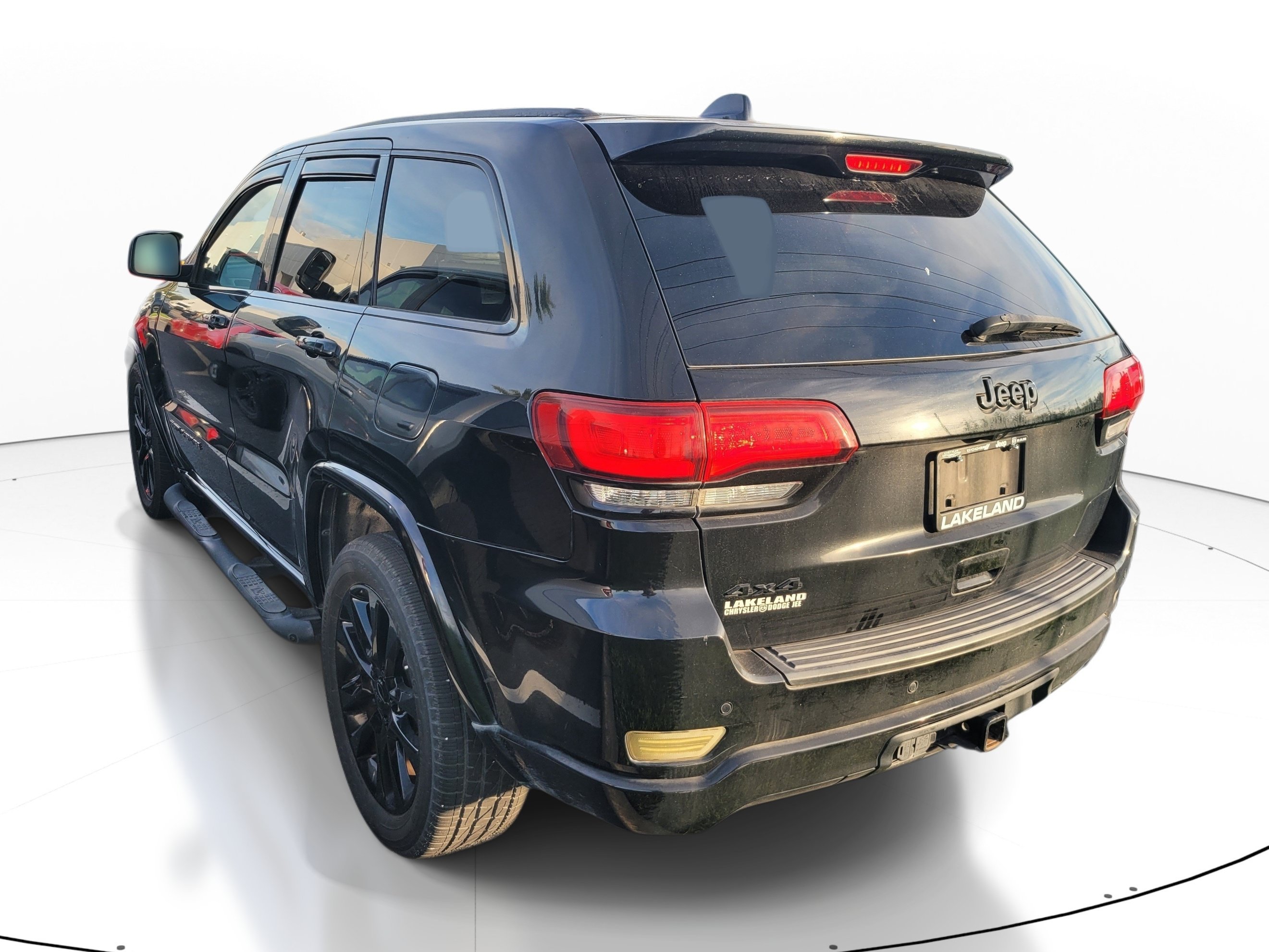 Used 2019 Jeep Grand Cherokee Altitude AWD/4WD image 6