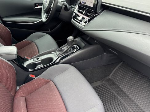 Used 2024 Toyota Corolla SE image 15