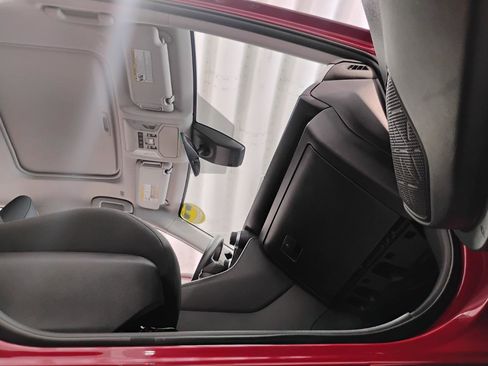 Used 2025 Toyota RAV4 XLE w/ Convenience Package image 41