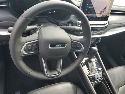 Used 2023 Jeep Compass High Altitude AWD/4WD image 18