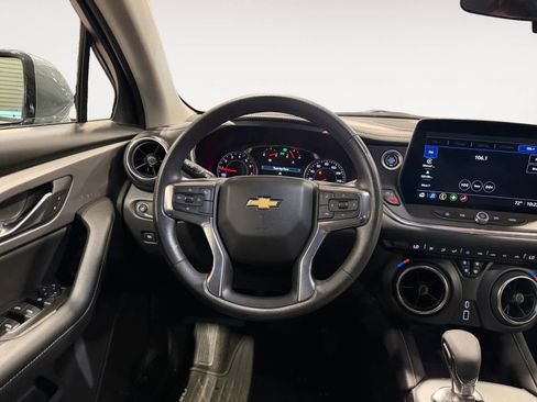 Used 2023 Chevrolet Blazer LT image 13