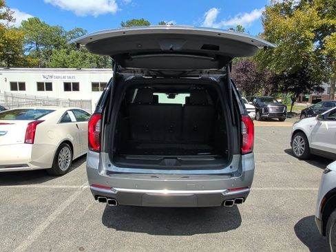Used 2026 GMC Yukon XL Denali w/ Denali Reserve Package AWD/4WD image 24