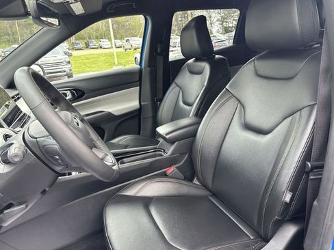 Used 2024 Jeep Compass Limited AWD/4WD image 15