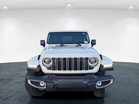 Used 2024 Jeep Wrangler Unlimited Sahara w/ Technology Group AWD/4WD image 4