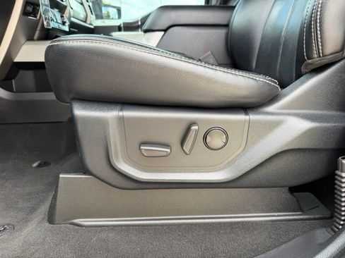 Used 2021 Ford F250 Lariat w/ Lariat Value Package AWD/4WD image 9
