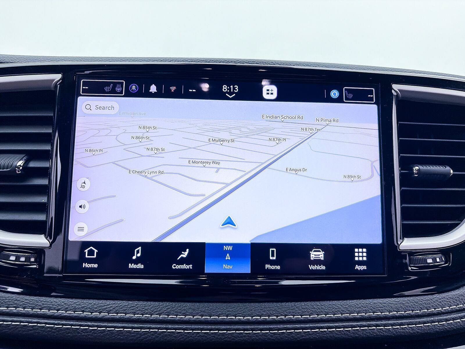 Used 2023 Chrysler Pacifica Touring-L w/ Uconnect Theater Family Group FWD image 8