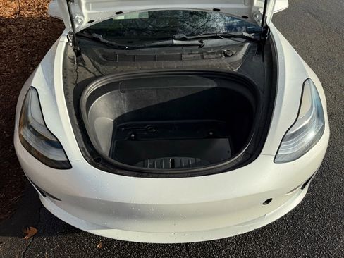 Used 2018 Tesla Model 3 Mid Range RWD image 8