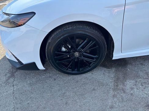 Used 2025 Toyota Camry SE image 31