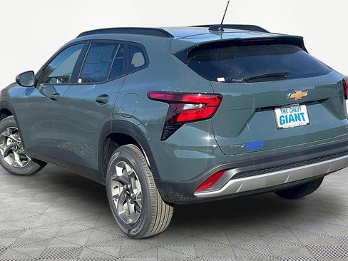 New 2026 Chevrolet Trax LT image 3