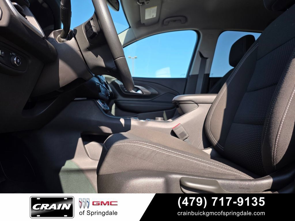 Used 2024 GMC Terrain SLE FWD image 11