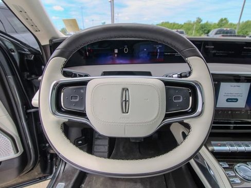 Used 2025 Lincoln Nautilus Black Label w/ Jet Appearance Package AWD/4WD image 21