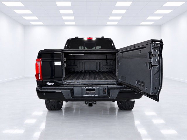 Used 2024 Ford F150 Lariat w/ Equipment Group 502A High AWD/4WD image 18