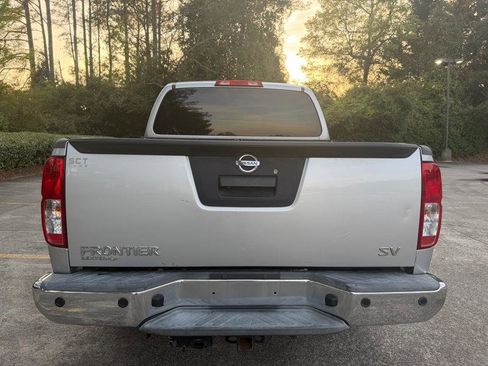 Used 2013 Nissan Frontier SV w/ SV Value Truck Pkg image 6