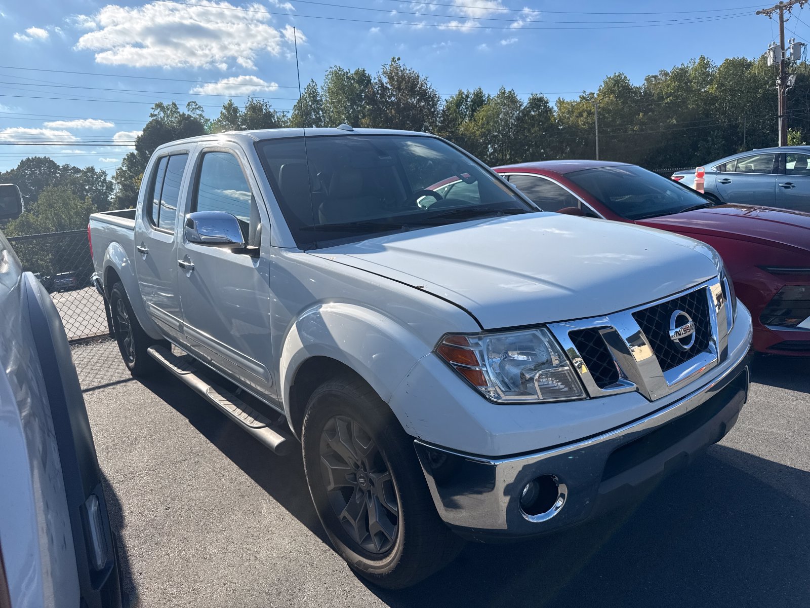 Used 2016 Nissan Frontier SL w/ Moonroof Package RWD image 4