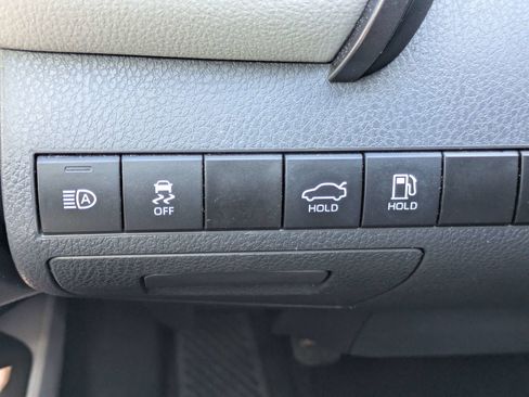 Used 2023 Toyota Camry LE FWD image 13