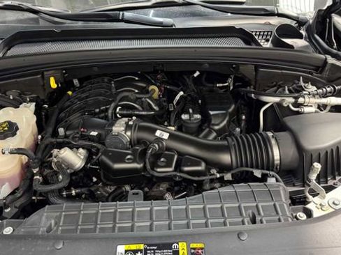 Used 2022 Jeep Grand Cherokee L Limited RWD image 38