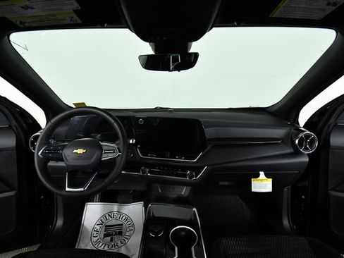 New 2026 Chevrolet Equinox LT w/ Safety and Technology Package image 18