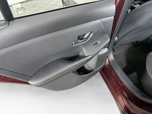 Used 2025 Nissan Sentra SV FWD image 25