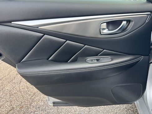 Used 2017 INFINITI Q50 2.0t w/ Moonroof Package image 22