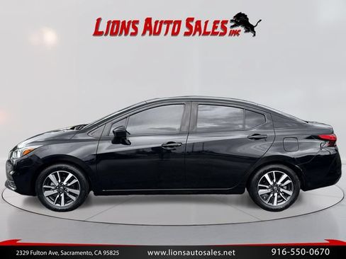 Used 2021 Nissan Versa SV FWD image 8