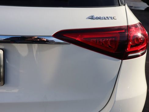 Used 2021 Mercedes-Benz GLE 350 4MATIC w/ Premium Package image 29