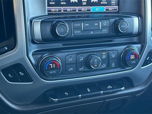 Used 2018 GMC Sierra 1500 SLT image 23