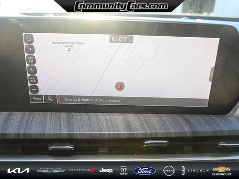 Used 2024 Kia Telluride EX image 17