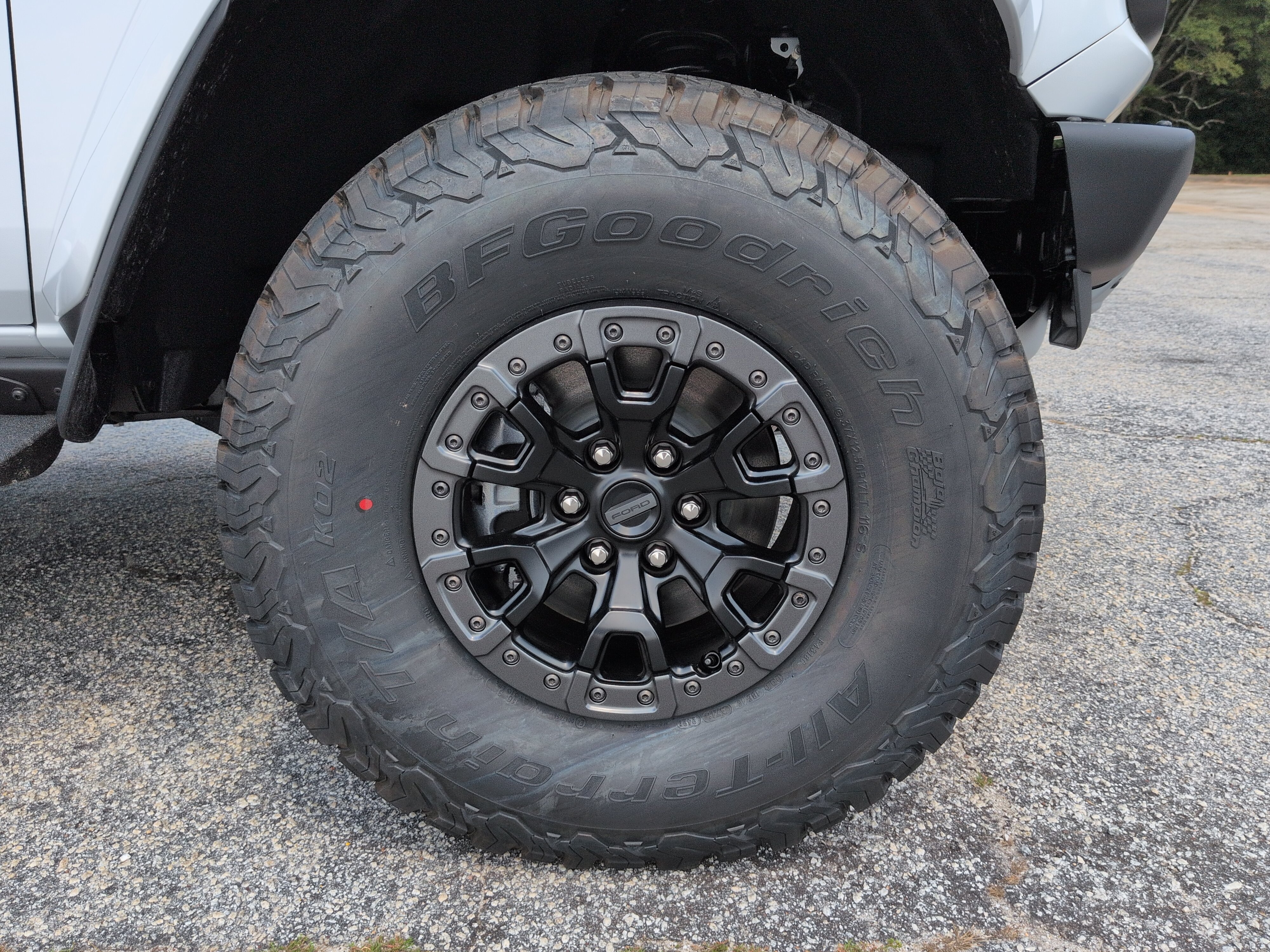 New 2026 Ford Bronco Raptor w/ Interior Carbon Fiber Pack AWD/4WD image 9