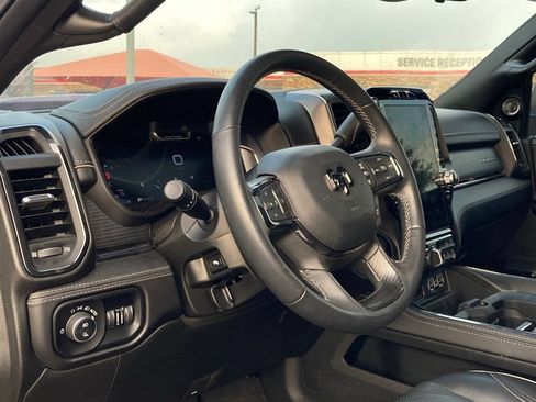 Used 2024 RAM 2500 Limited AWD/4WD image 9