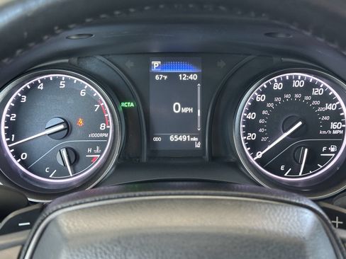 Used 2024 Toyota Camry SE FWD image 20