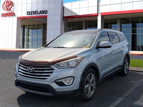 Used 2013 Hyundai Santa Fe Limited w/ Technology Pkg FWD image 4