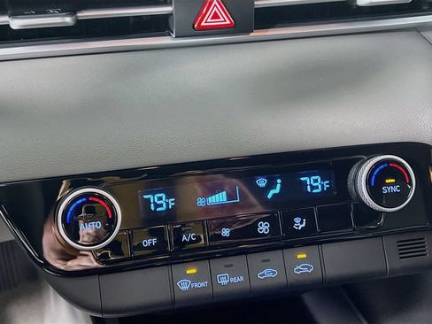 New 2026 Hyundai Elantra Hybrid FWD image 14
