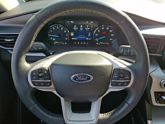 Used 2023 Ford Explorer XLT w/ Equipment Group 202A AWD/4WD image 22