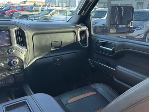 Used 2020 GMC Sierra 3500 AT4 w/ AT4 Premium Package image 17