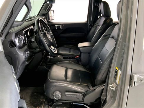 Used 2021 Jeep Wrangler Unlimited Sahara AWD/4WD image 15