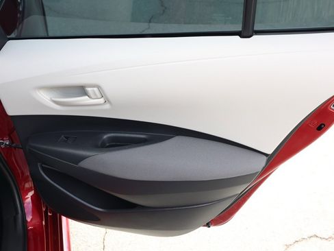 Used 2024 Toyota Corolla LE image 18