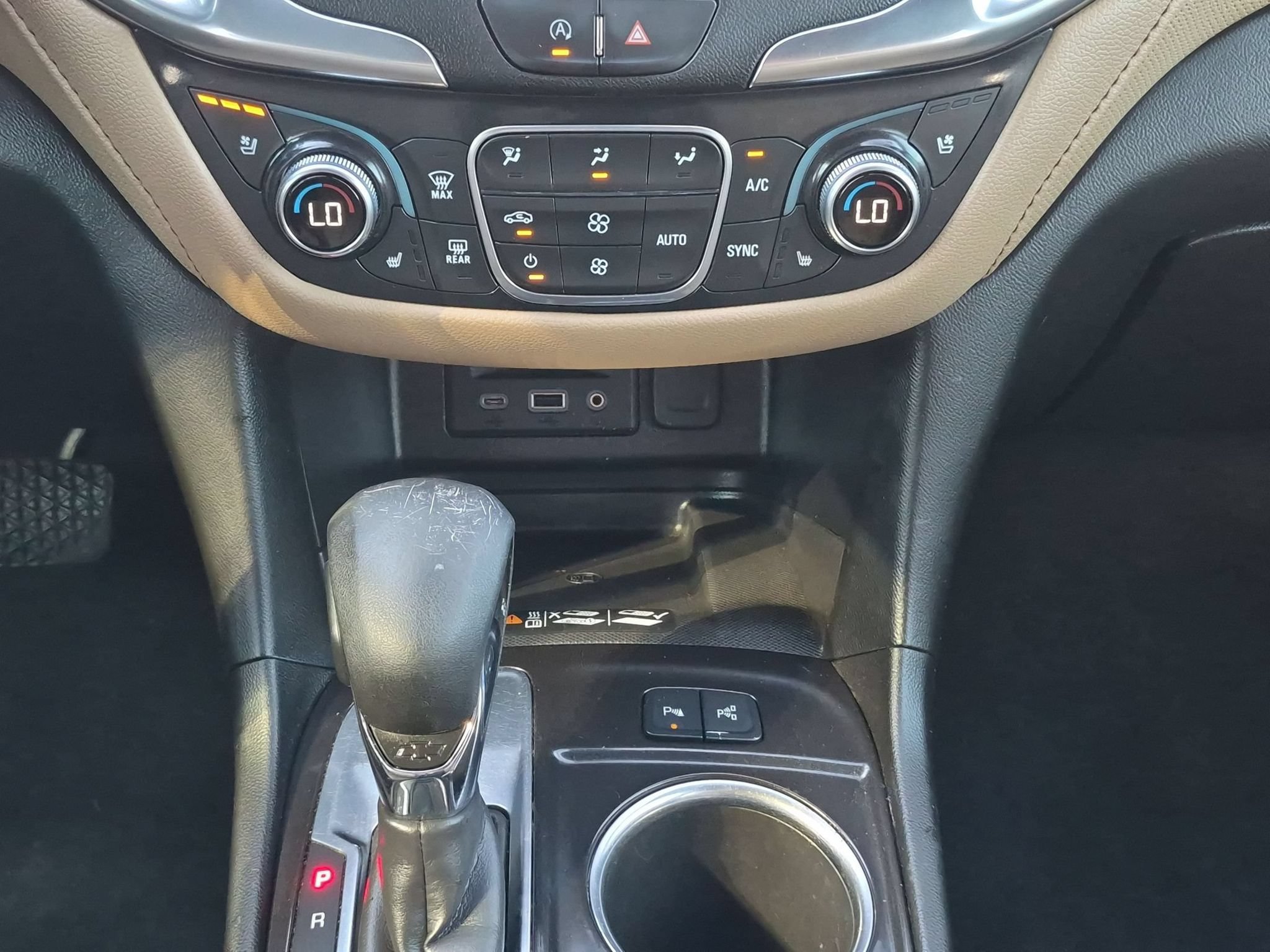 Used 2022 Chevrolet Equinox Premier FWD image 20