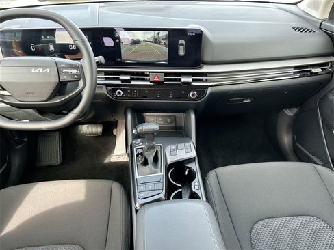 Used 2026 Kia Sportage LX w/ LX Convenience Package image 14