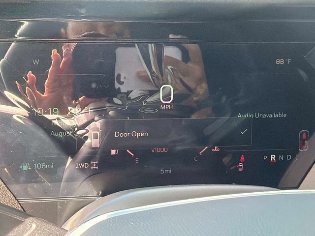 New 2026 GMC Yukon XL Denali w/ Sun & Power Step Package AWD/4WD image 23