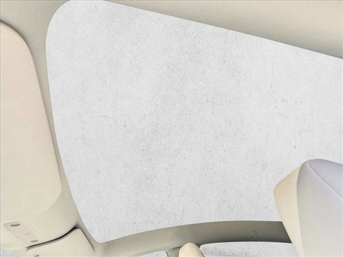 Used 2026 Tesla Model Y 2WD image 16