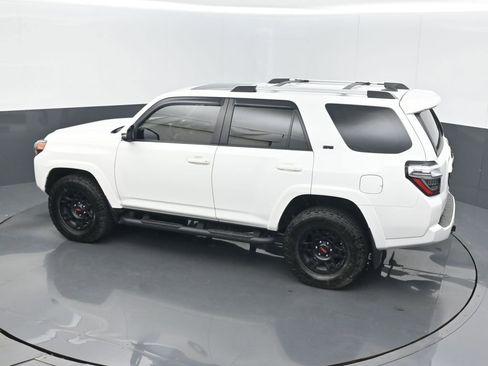 Used 2023 Toyota 4Runner SR5 Premium w/ Moonroof Package AWD/4WD image 15
