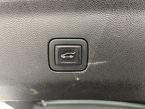 Certified 2024 Chevrolet Suburban Premier w/ Premium Package image 36