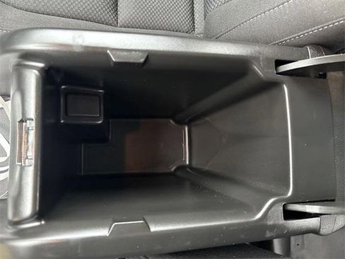 Used 2022 Chevrolet Colorado LT w/ Fleet Safety Package image 21