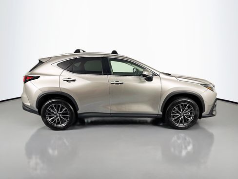 Used 2025 Lexus NX 250 FWD w/ Cold Area Package image 4