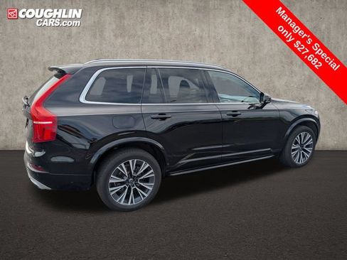 Used 2021 Volvo XC90 T6 Momentum w/ Climate Package AWD/4WD image 9