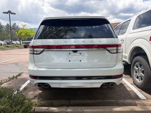 Used 2023 Lincoln Aviator Reserve w/ Equipment Group 201A AWD/4WD image 5