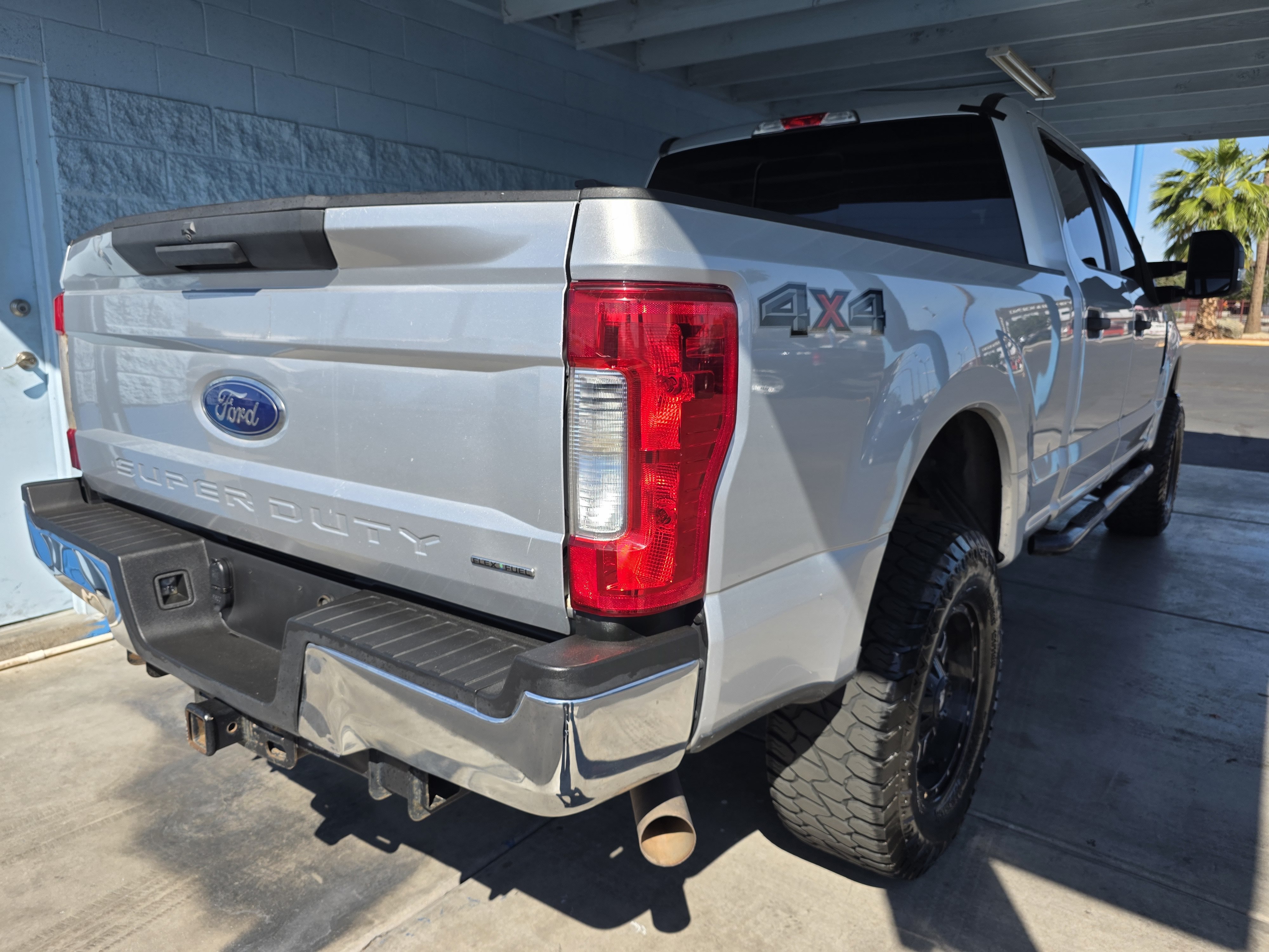 Used 2019 Ford F250 XL w/ Power Equipment Group AWD/4WD image 2